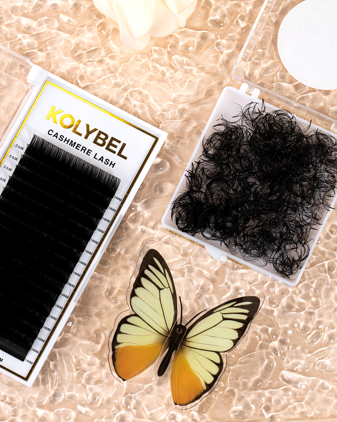 Trending for Spring: Classic Lashes 