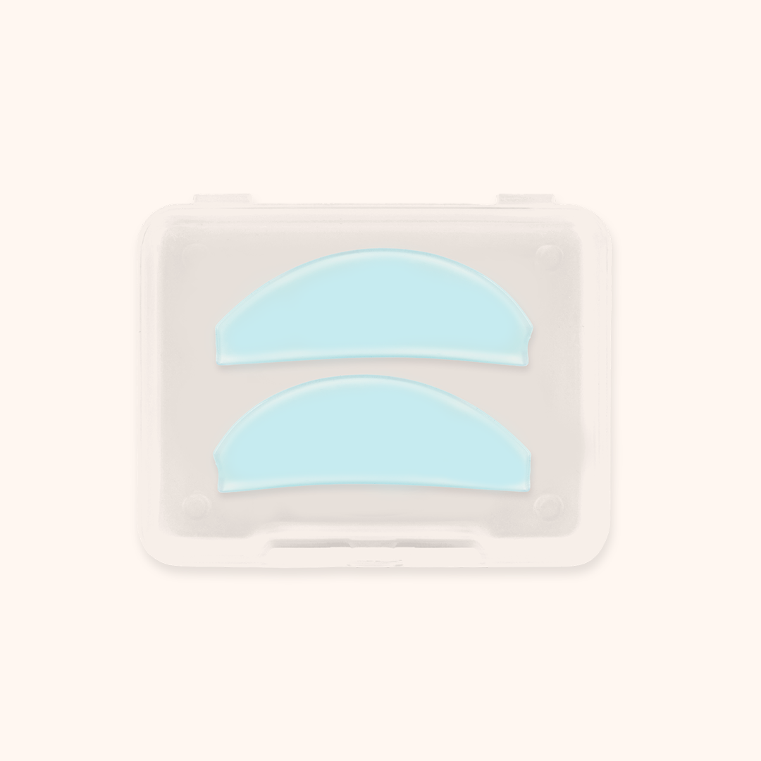 Reusable flat silicone lash lift shields. Slim fit design sits snugly on eyelids for even curl results, 3 color options, ideal for professional lash perm and lamination services.