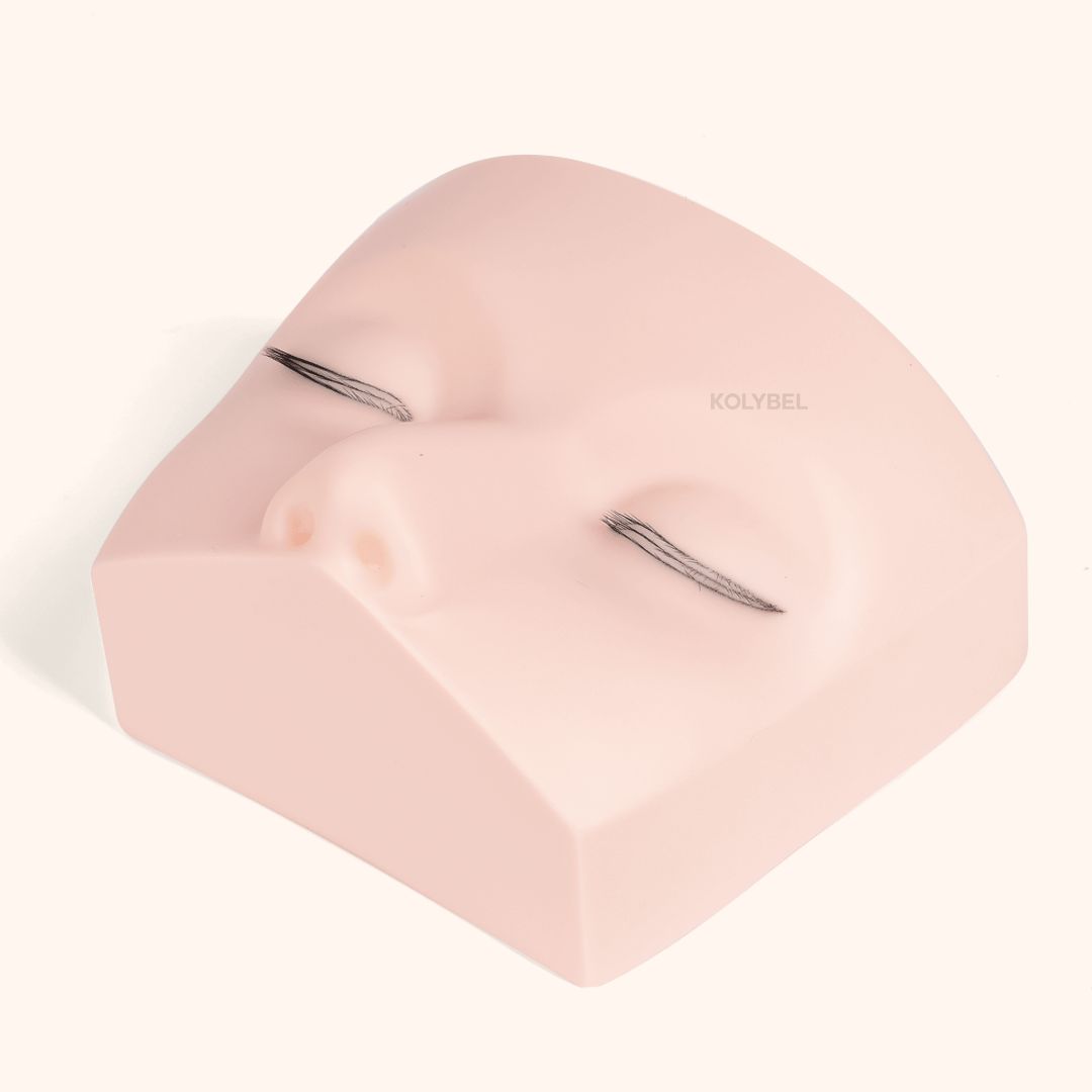 Practice mannequin head-kolybel
