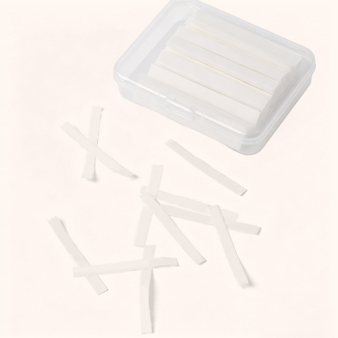 500-sheet lash lift paper covers for professional use. Lint-free, pre-cut strips ensure even reagent distribution and secure lash placement