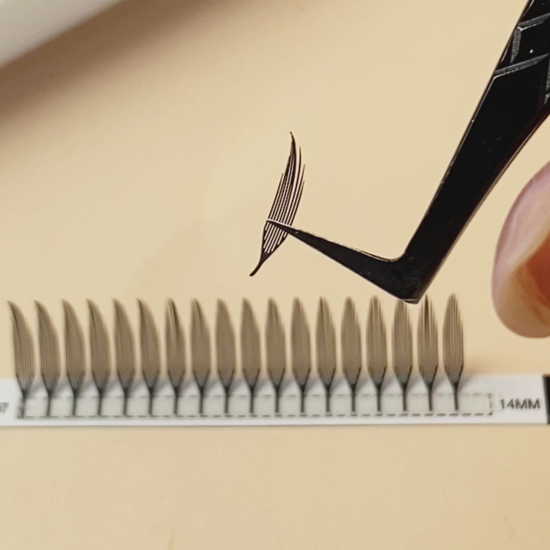 KOLYBEL Wispy Anime Lashes Extensions 